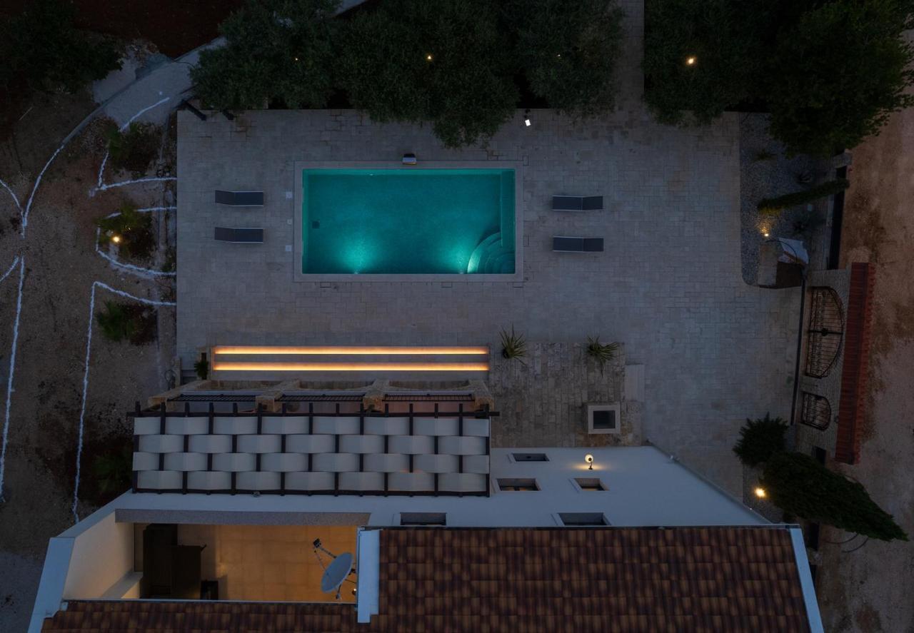 Villa Jalan Vrsi Kültér fotó